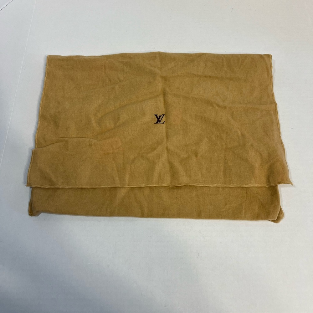 Louis Vuitton dust bag 13 X‎ 18